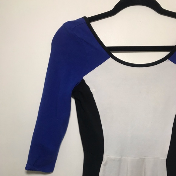 Express Colorblock Skater Dress - Picture 4 of 8